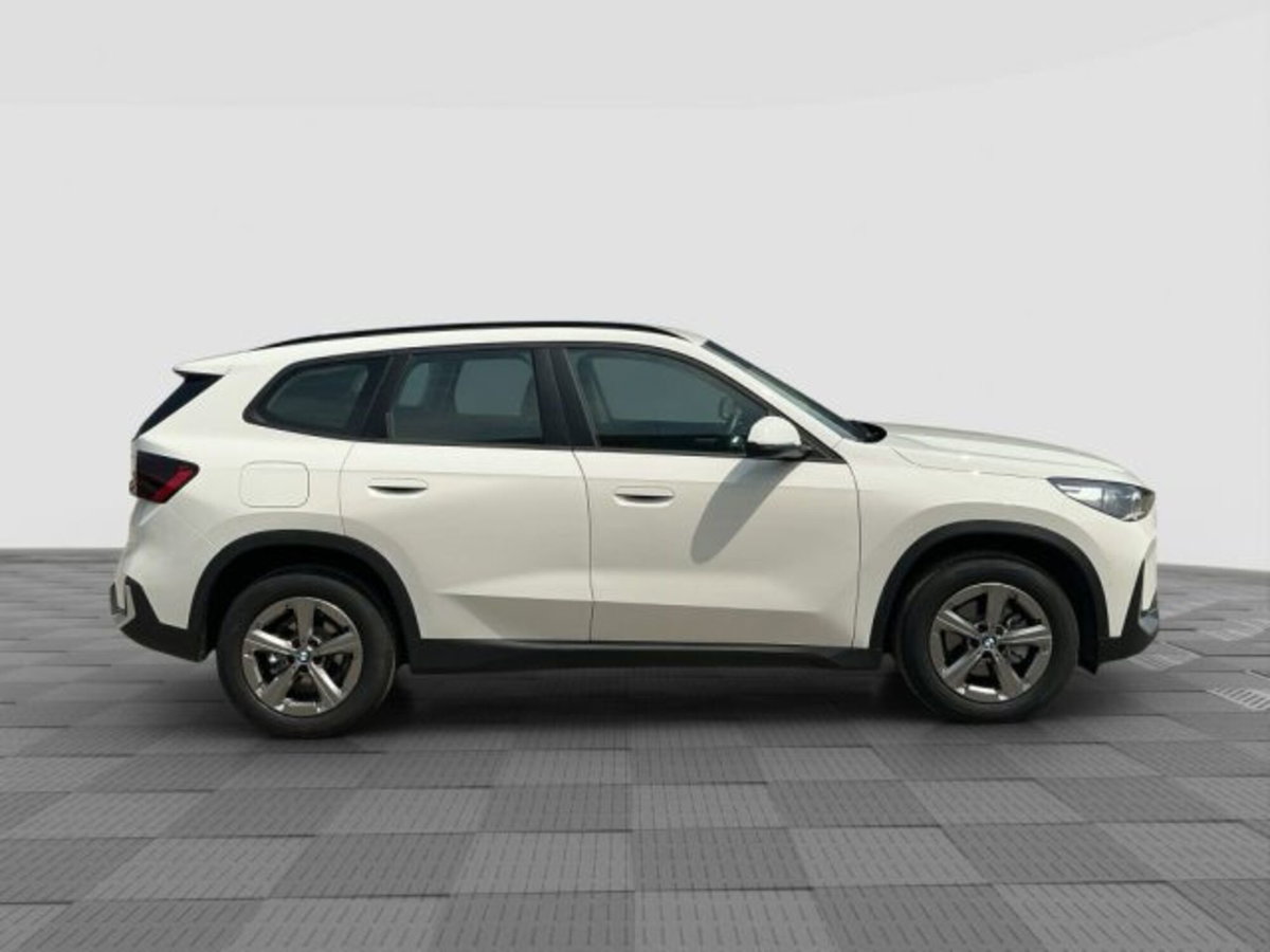 BMW X1 sDrive 18d Edition Essence (6)