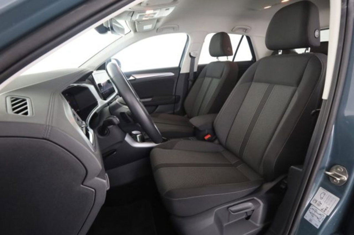 Volkswagen T-Roc 1.5 tsi Life dsg (2)
