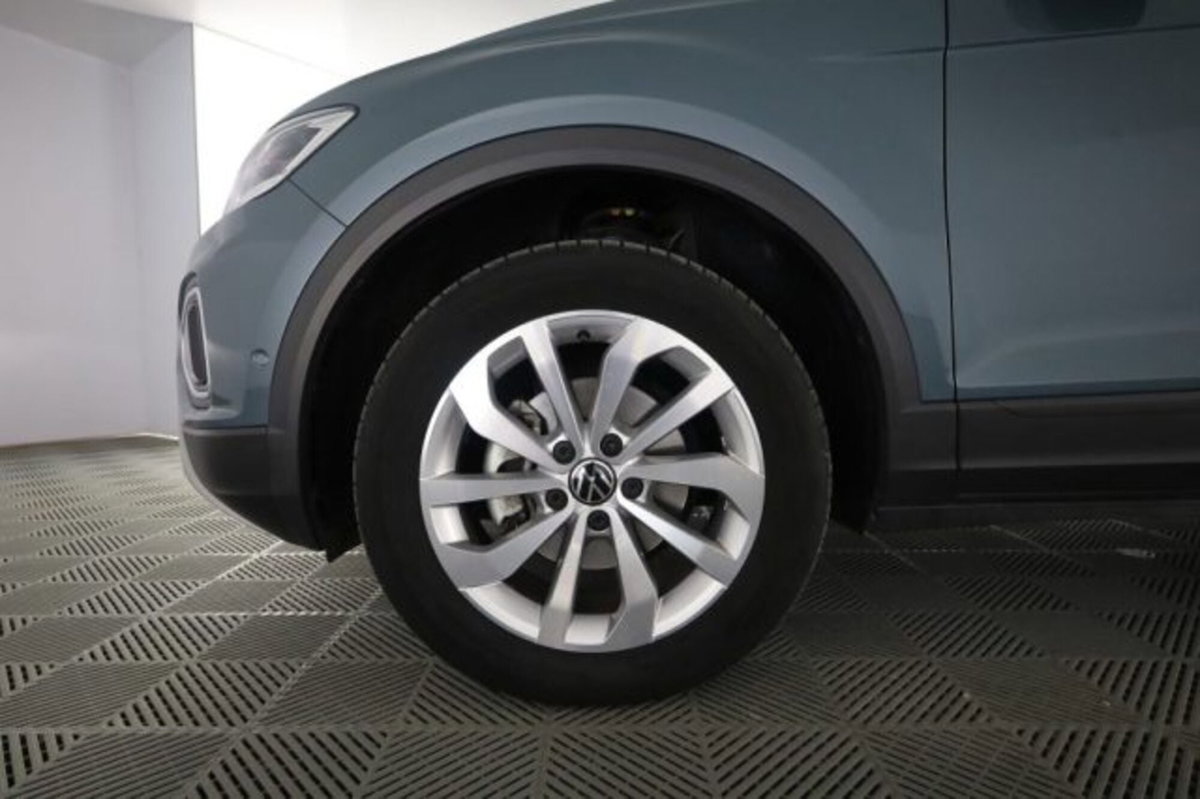 Volkswagen T-Roc 1.5 tsi Life dsg (8)