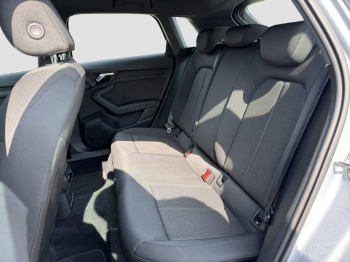 Audi A3 Sportback 30 TDI S tronic Business (11)