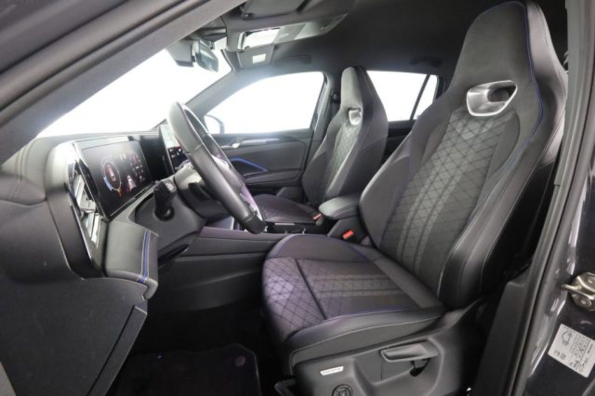 Volkswagen Tiguan Allspace 2.0 tdi R-Line 150cv dsg (2)