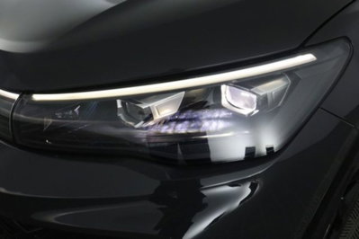 Volkswagen Tiguan Allspace 2.0 tdi R-Line 150cv dsg (9)