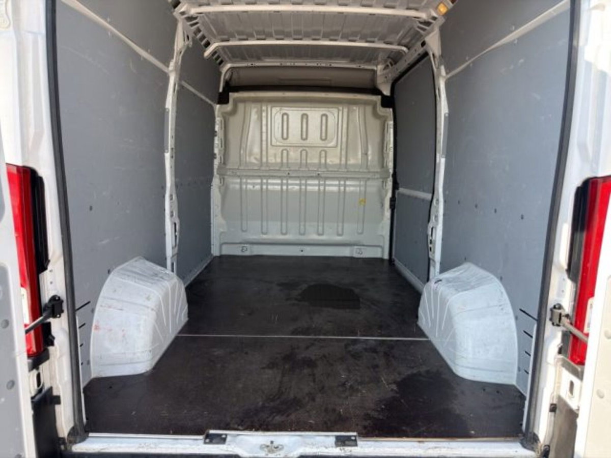 Fiat Ducato Furgone 35 2.2 Mjt 140CV AT9 PM-TM Maxi (12)