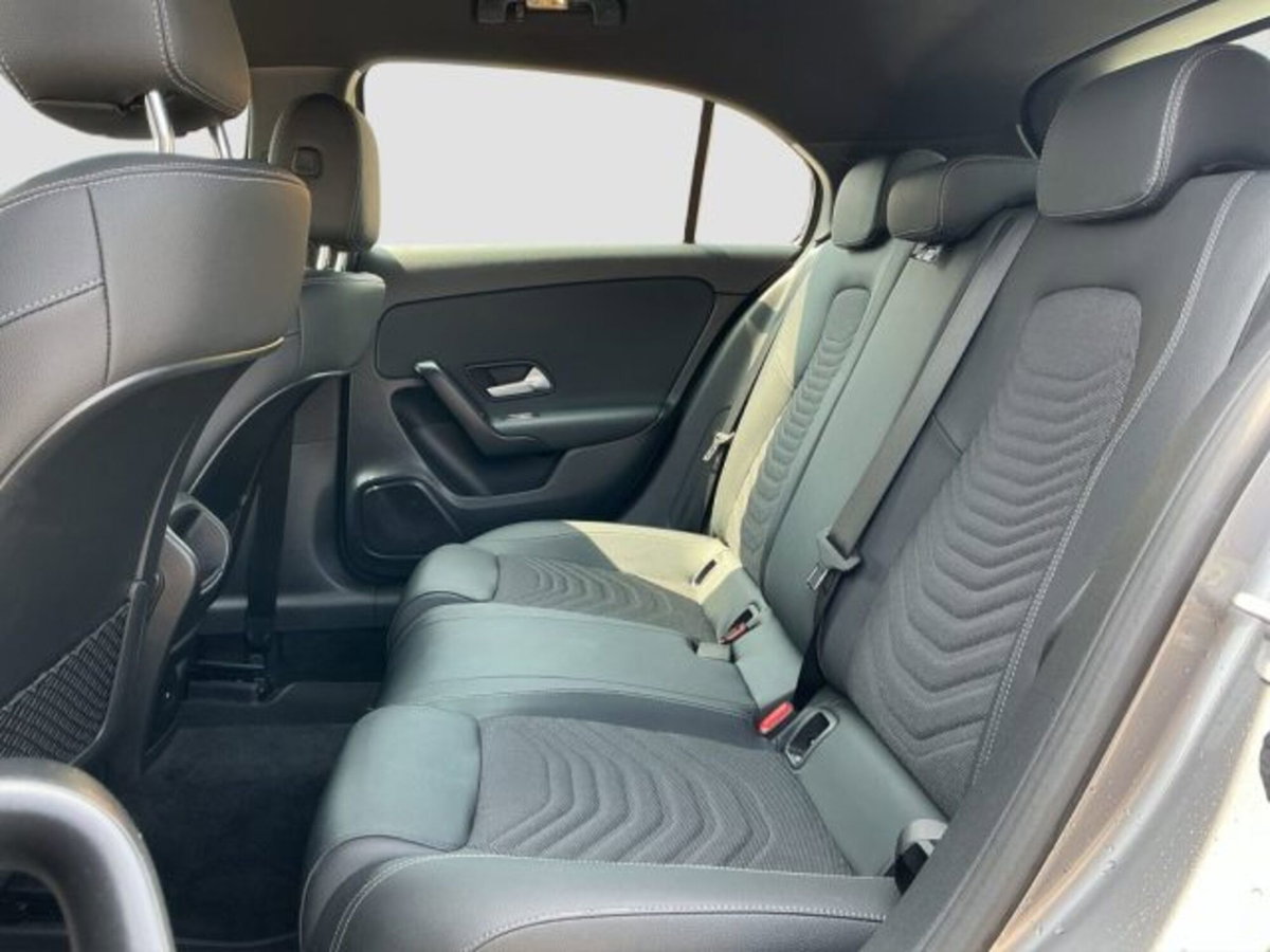 Mercedes-Benz Classe A 180 Automatic Executive (10)