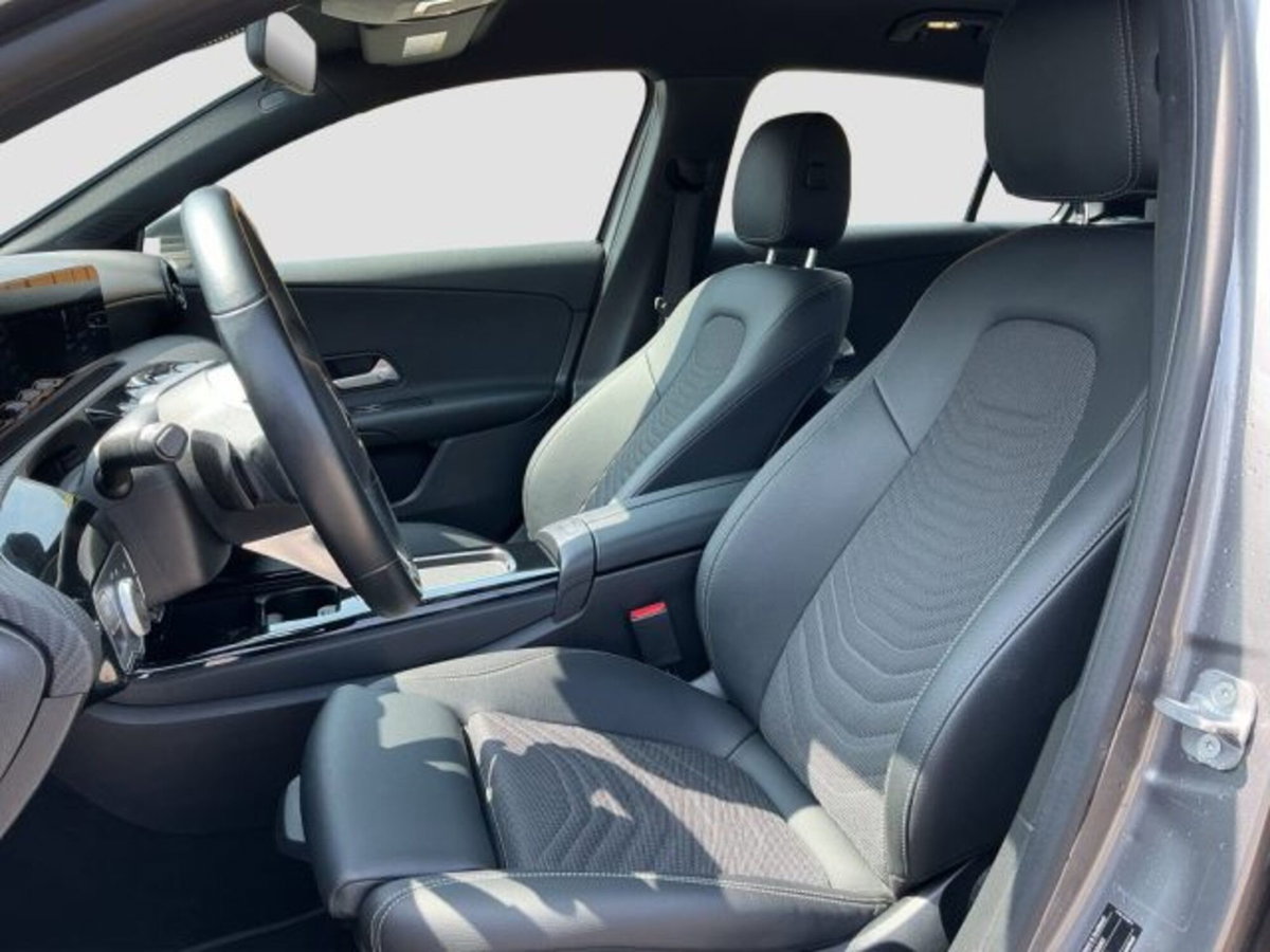 Mercedes-Benz Classe A 180 Automatic Executive (9)