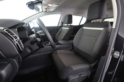 Citroen C5 Aircross 1.2 hybrid Plus 136cv e-dcs6 (2)