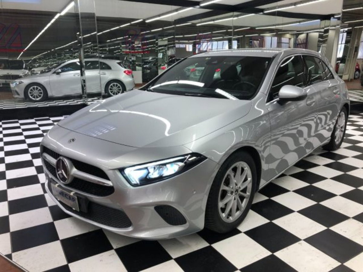 Mercedes-Benz Classe A Sedan 180 d Automatic 4p. Sport (3)