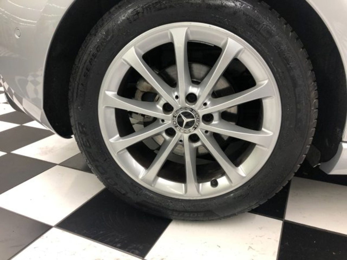Mercedes-Benz Classe A Sedan 180 d Automatic 4p. Sport (7)