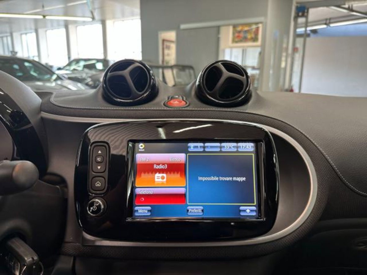 smart Fortwo Cabrio 90 0.9 T twinamic cabrio BRABUS Style (20)
