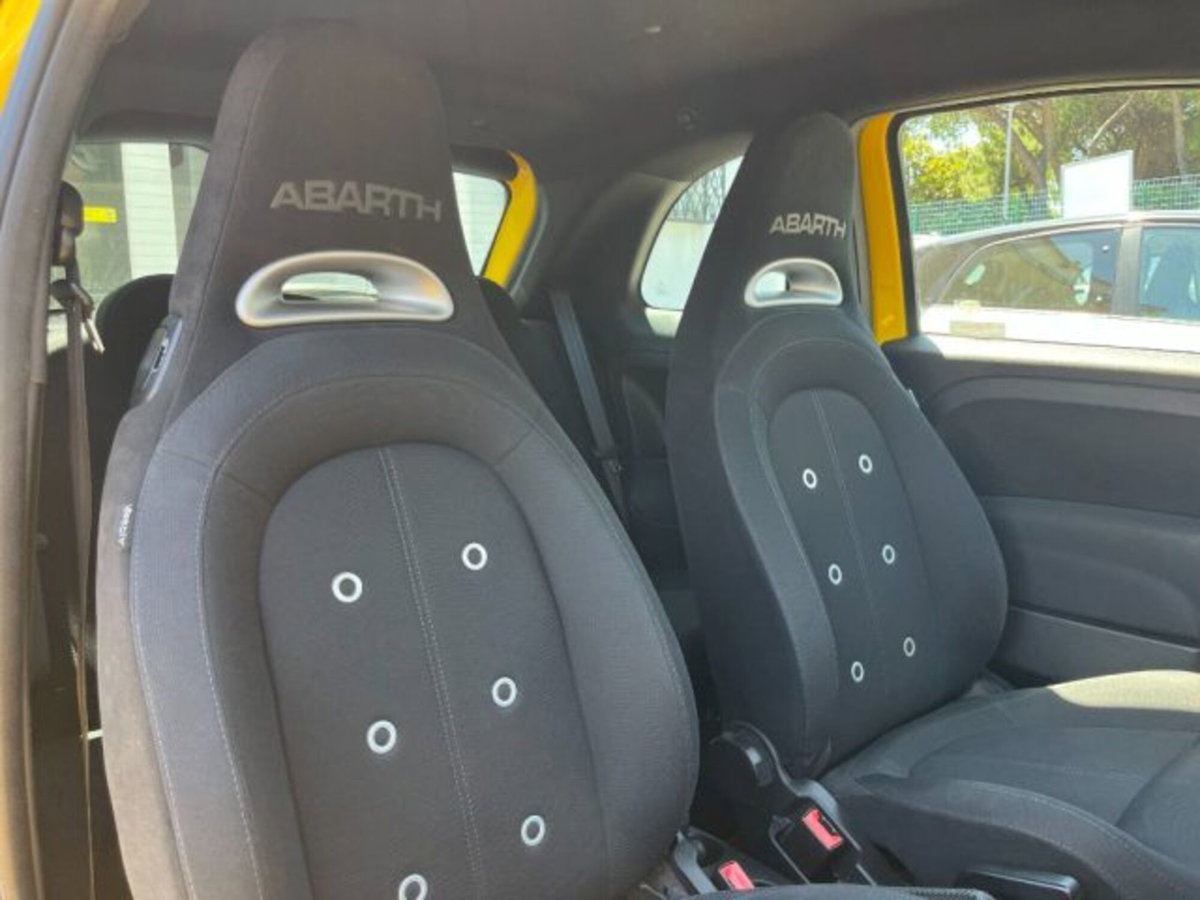 Abarth 595 595 1.4 Turbo T-Jet 165 CV Turismo (9)