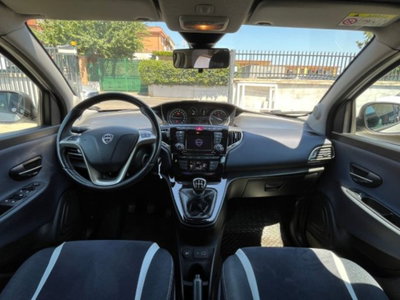 Lancia Ypsilon 1.2 69 CV 5 porte GPL Ecochic Platinum (11)