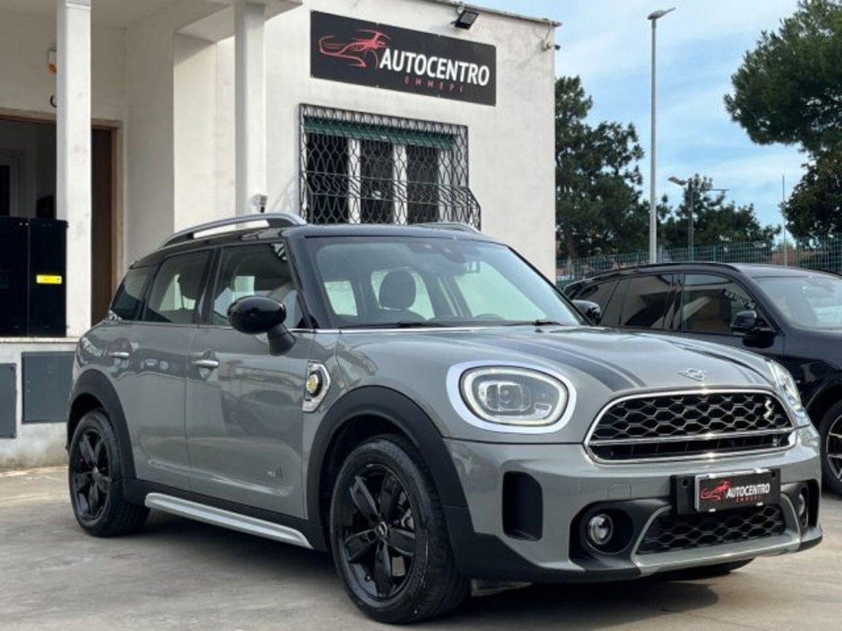 MINI Mini Countryman SE Essential all4