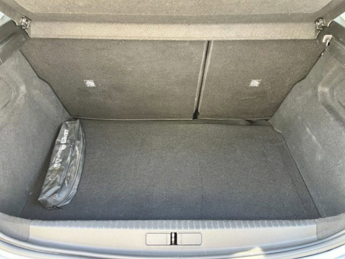 Opel Corsa 1.2 Elegance (7)