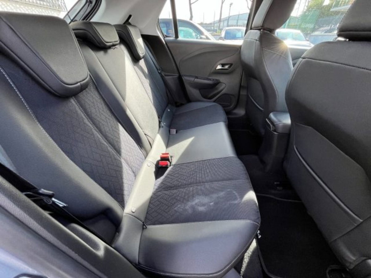 Opel Corsa 1.2 Elegance (9)