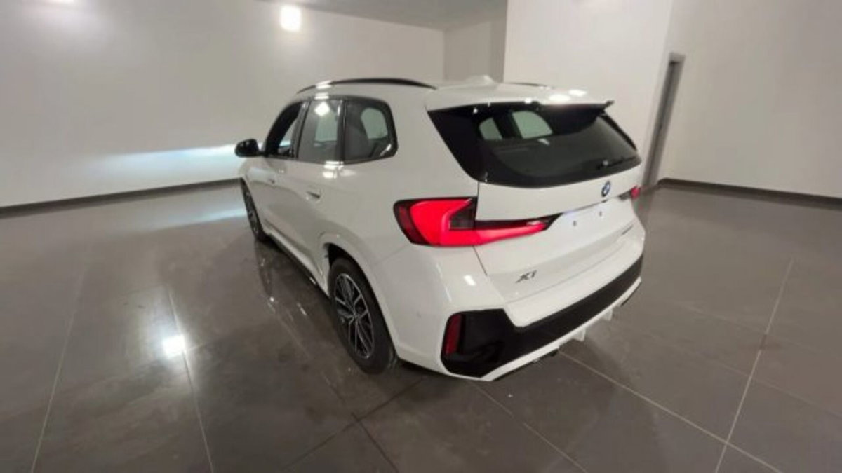 BMW X1 sDrive 18d Msport (3)