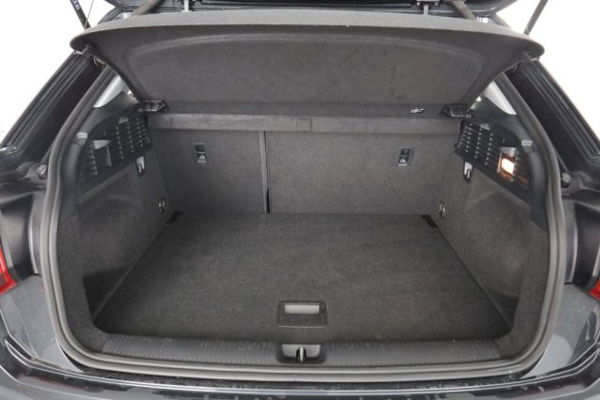 Audi Q2 Q2 35 TFSI S tronic Business (6)
