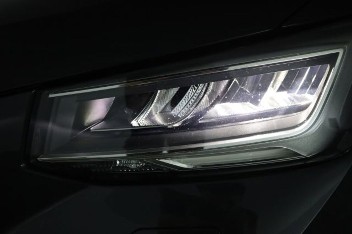 Audi Q2 Q2 35 TFSI S tronic Business (9)