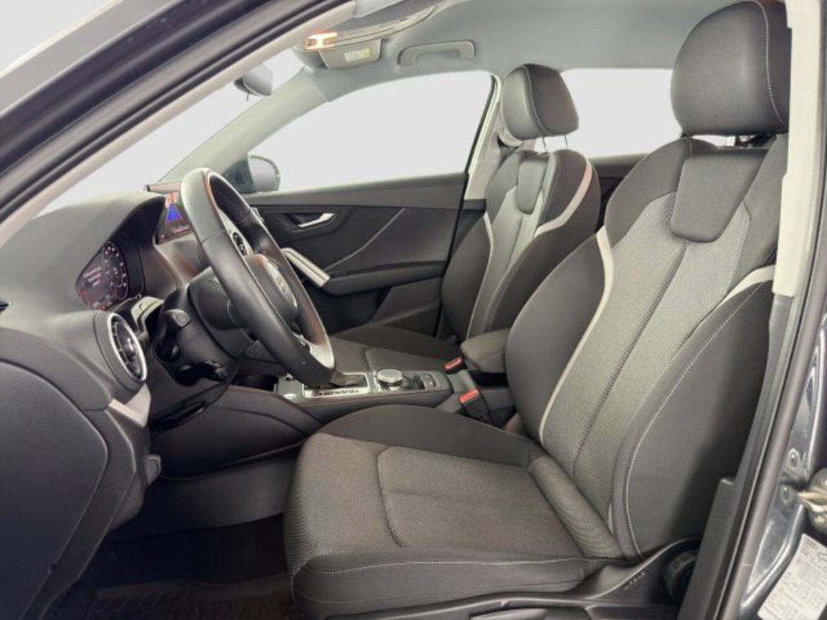 Audi Q2 Q2 35 TFSI S tronic Business (10)