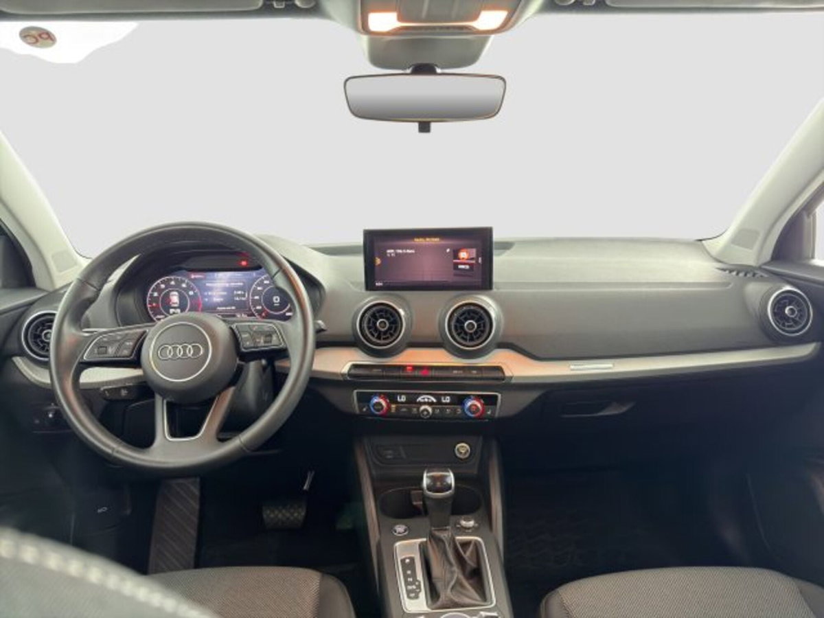 Audi Q2 Q2 35 TFSI S tronic Business (12)