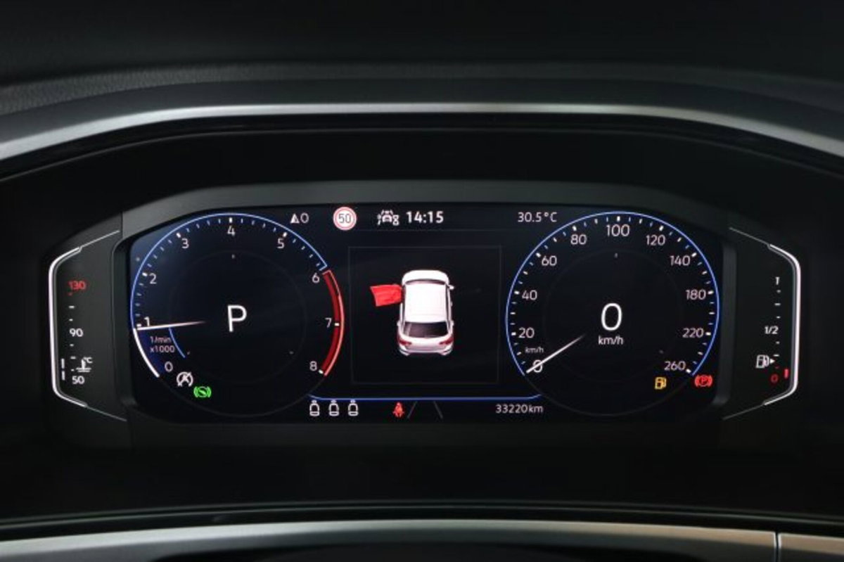 Volkswagen T-Roc 1.5 tsi Life dsg (7)