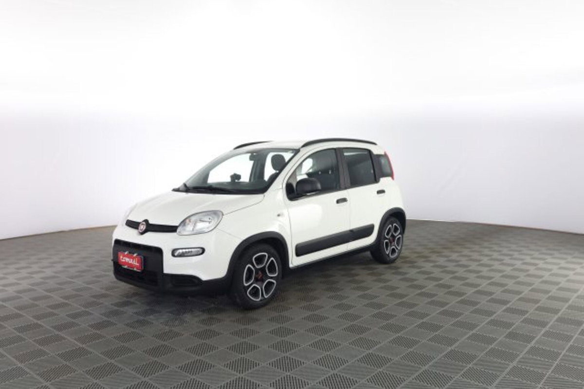 Fiat Panda 1.0 FireFly S&S Hybrid City Cross (8)