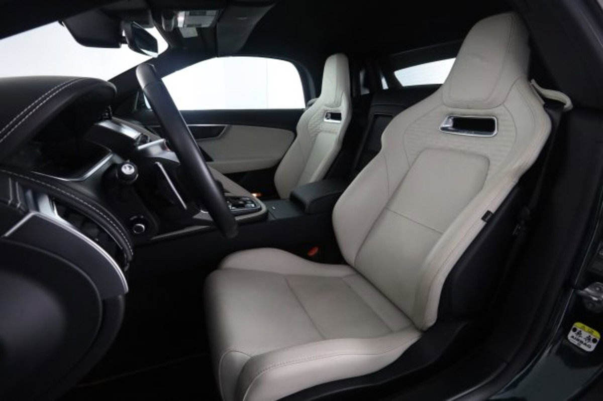 Jaguar F-Type Cabrio 2.0 aut. Convertibile R-Dynamic Black (2)