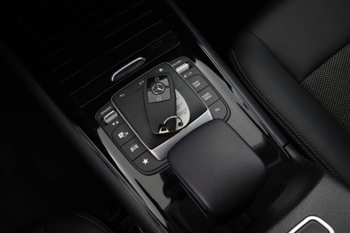 Mercedes-Benz CLA Shooting Brake 180 d Automatic Shooting Brake Business (14)