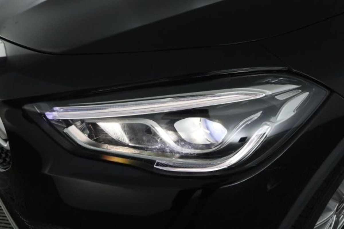 Mercedes-Benz CLA Shooting Brake 180 d Automatic Shooting Brake Business (9)