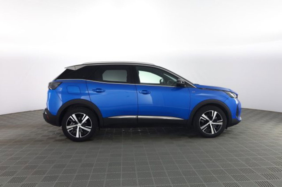Peugeot 3008 BlueHDi 130 S&S EAT8 GT (3)