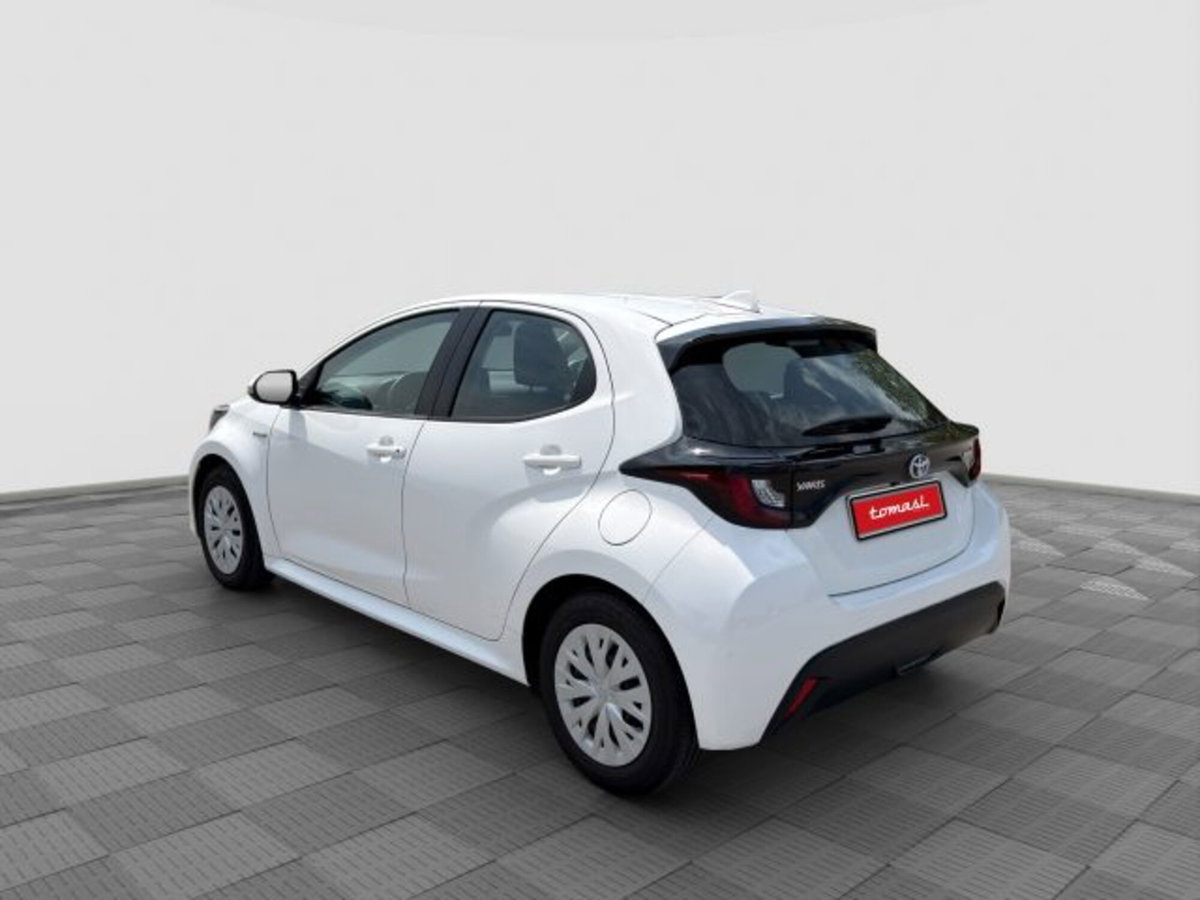 Toyota Yaris Cross 1.5h GR Sport Black Sky fwd 116cv e-cvt (3)