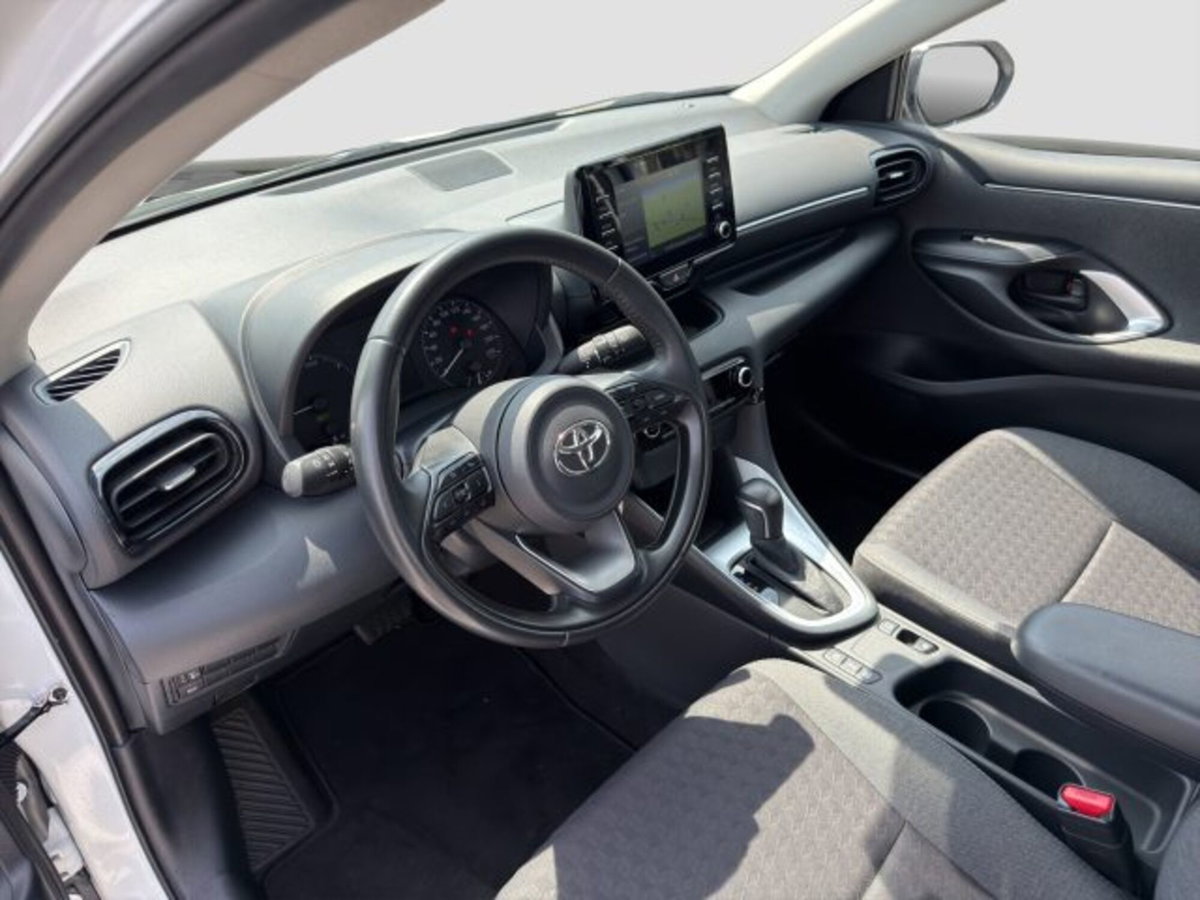 Toyota Yaris Cross 1.5h GR Sport Black Sky fwd 116cv e-cvt (9)