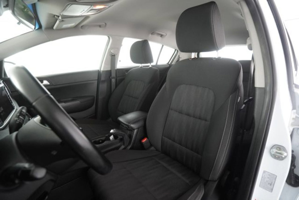 Kia Sportage 1.6 ECOGPL 2WD Business Class (9)