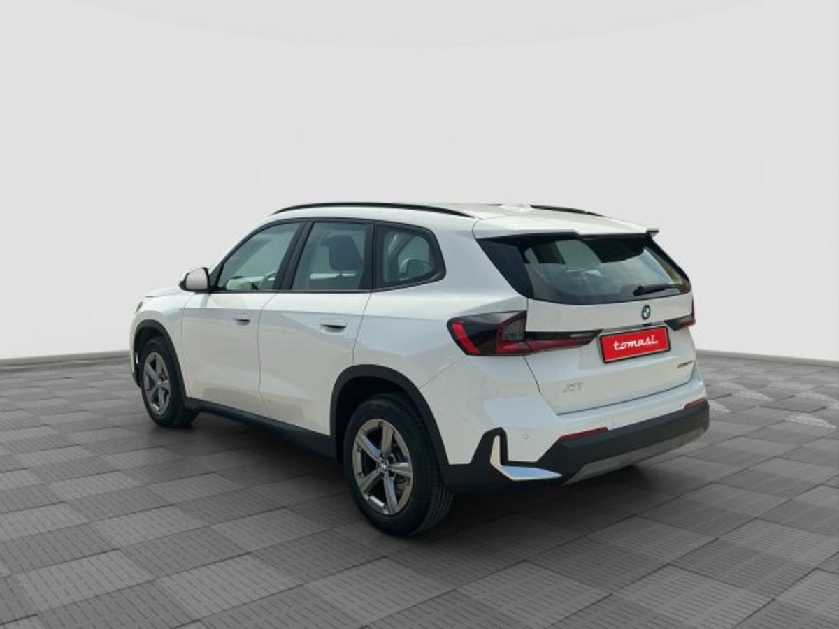 BMW X1 sDrive 18d Edition Essence (3)