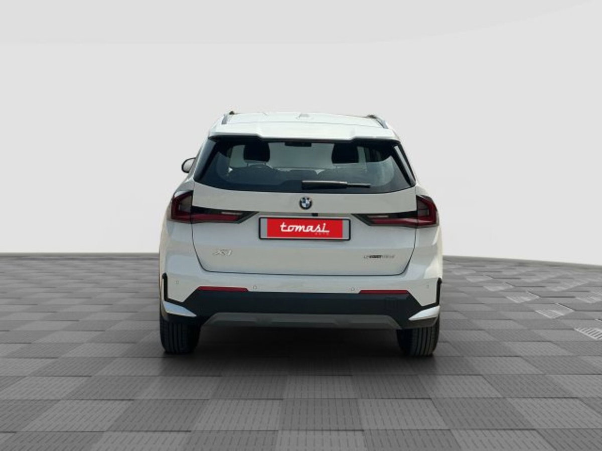 BMW X1 sDrive 18d Edition Essence (4)