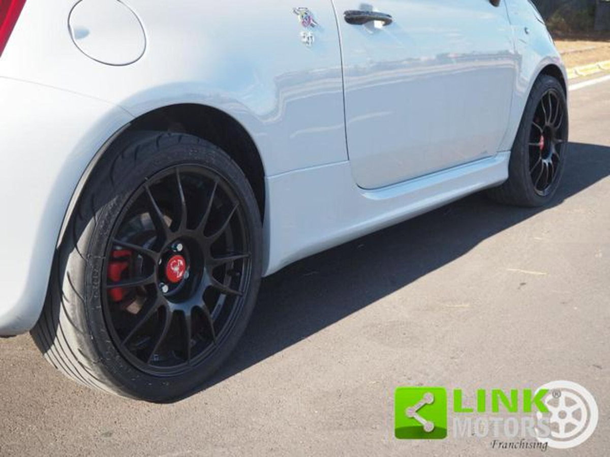 Abarth 595 595 1.4 Turbo T-Jet 145 CV (9)
