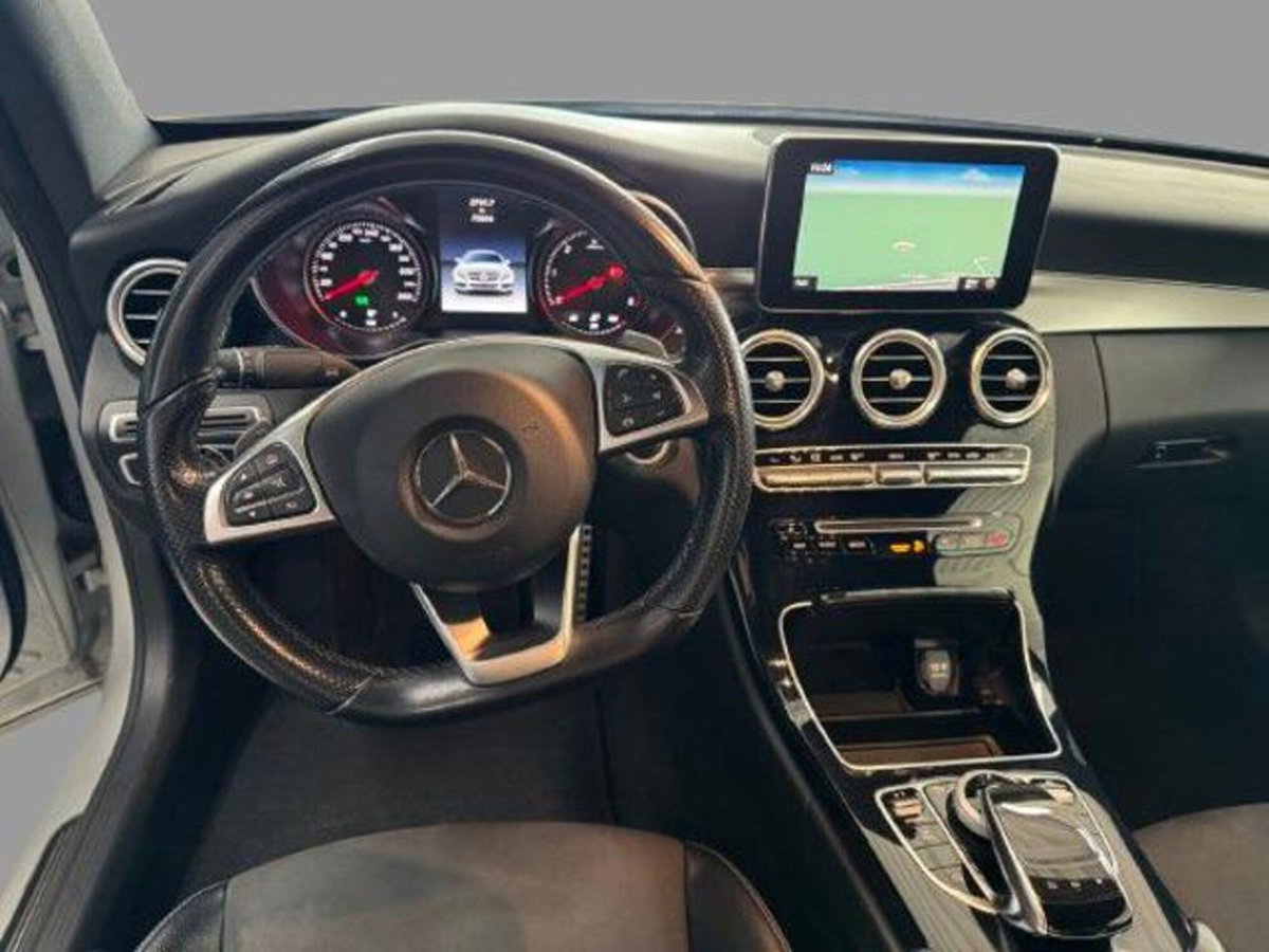 Mercedes-Benz Classe C Coupé 220 d Auto 4Matic Coupé Premium (5)