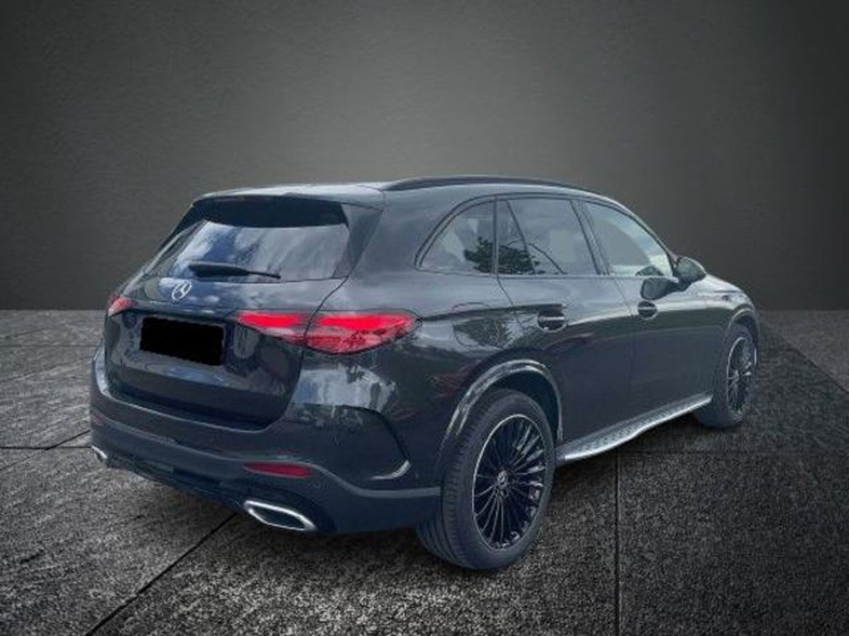 Mercedes-Benz GLC SUV 300 d AMG Line Premium Plus 4matic auto (12)