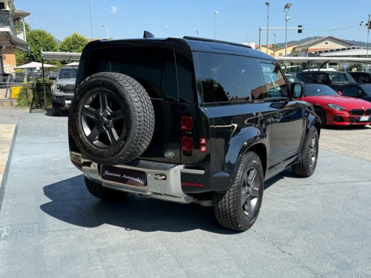 Land Rover Defender 90 3.0D I6 200 CV AWD Auto X-Dynamic S (4)