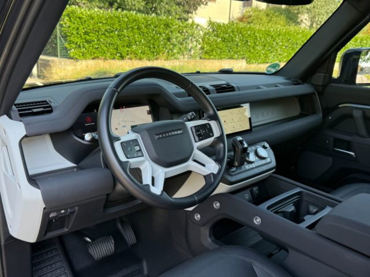 Land Rover Defender 90 3.0D I6 200 CV AWD Auto X-Dynamic S (7)