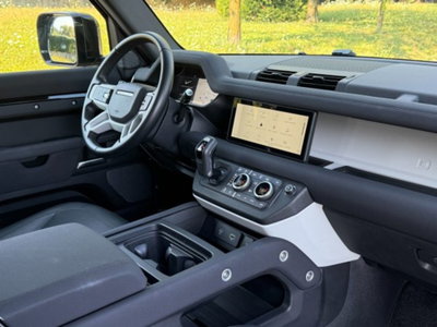 Land Rover Defender 90 3.0D I6 200 CV AWD Auto X-Dynamic S (9)