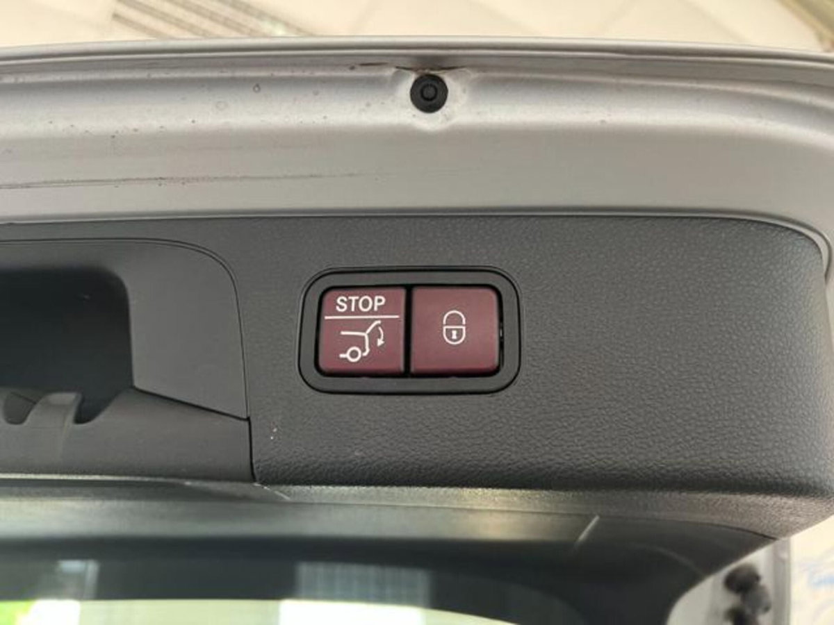 Mercedes-Benz GLC SUV 250 4Matic Premium (15)