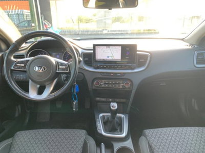 Kia Ceed Sport Wagon 1.4 MPi GPL SW Business Class (11)