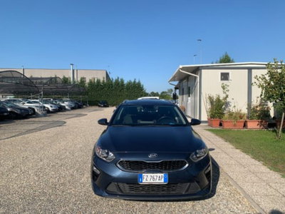 Kia Ceed Sport Wagon 1.4 MPi GPL SW Business Class (2)
