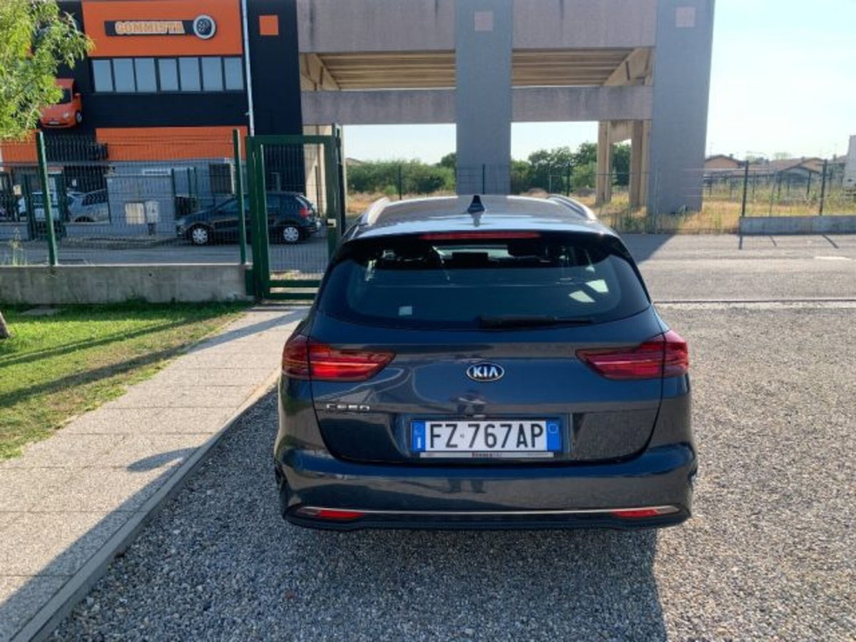 Kia Ceed Sport Wagon 1.4 MPi GPL SW Business Class (6)