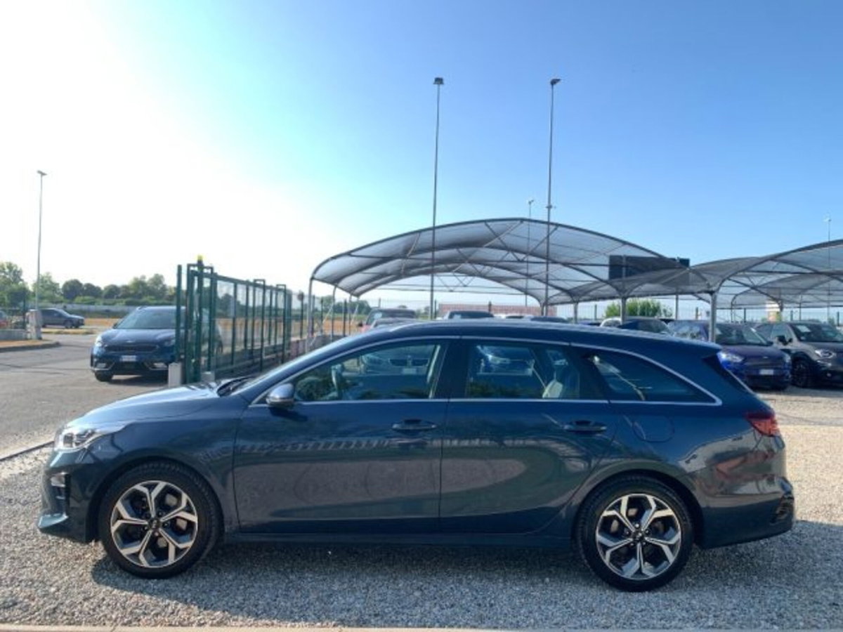Kia Ceed Sport Wagon 1.4 MPi GPL SW Business Class (8)