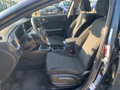 Kia Ceed Sport Wagon 1.4 MPi GPL SW Business Class (9)