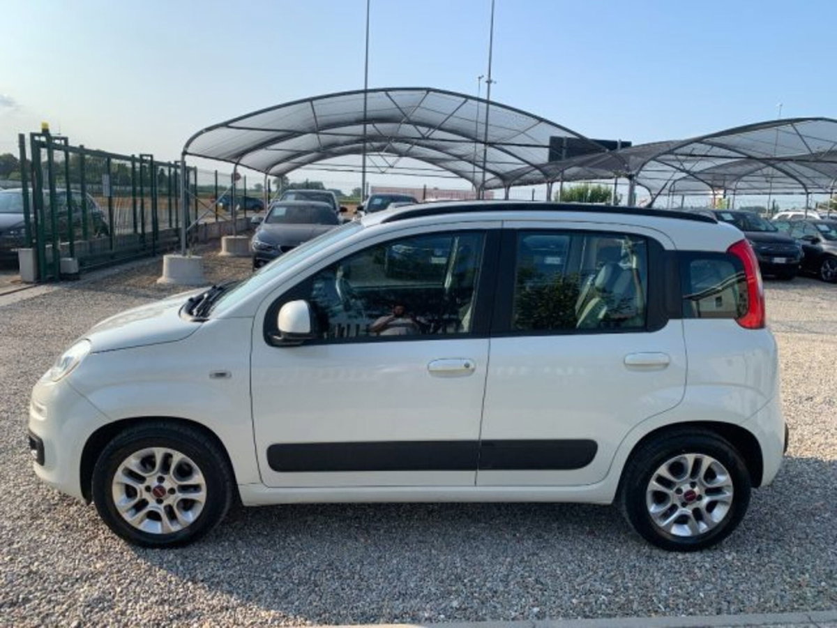Fiat Panda 1.3 MJT 95 CV S&S Lounge (2)