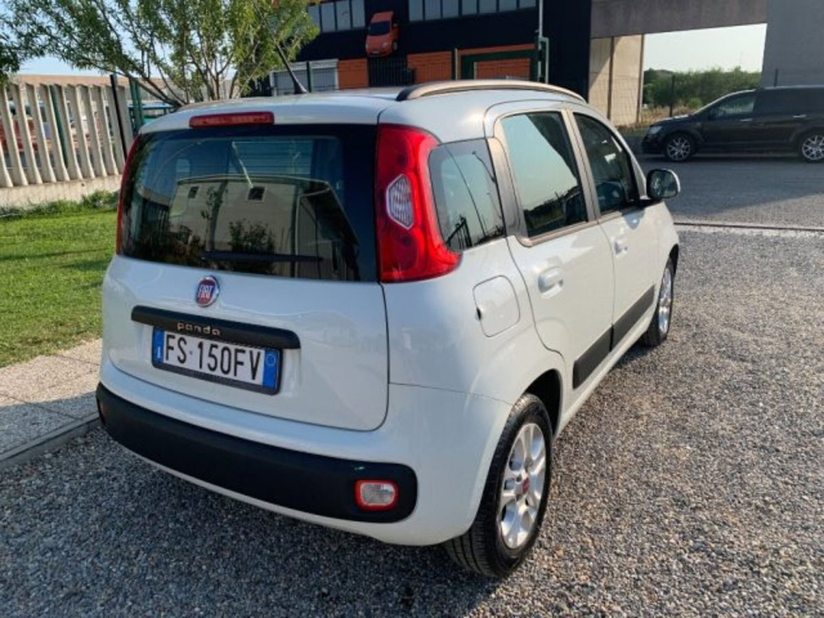 Fiat Panda 1.3 MJT 95 CV S&S Lounge (5)