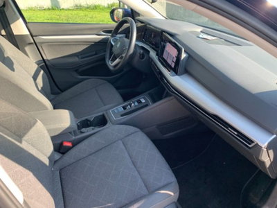 Volkswagen Golf Variant 1.0 eTSI EVO DSG Life (9)
