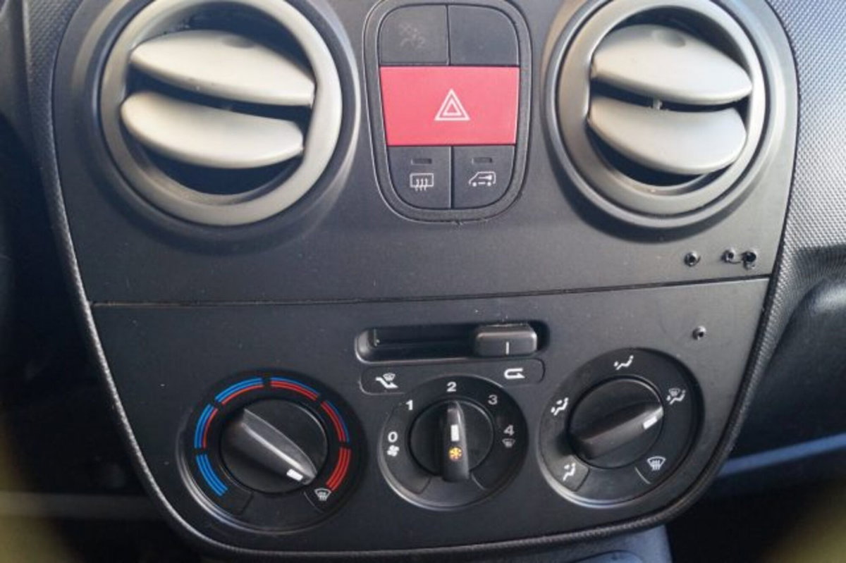 Fiat Fiorino combi N1 1.3 mjt 95cv Adventure (16)